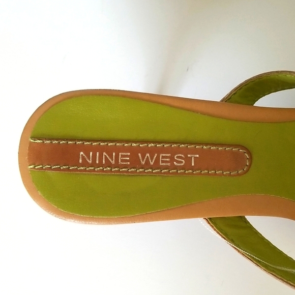 Nine West kitten heel slip on sandals size 6.5 - Picture 5 of 9